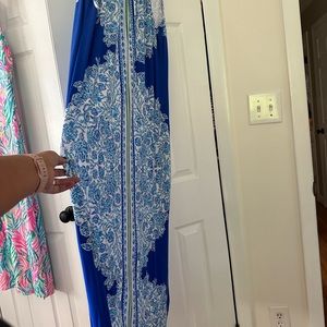 Lily Pulitzer Dress size large worn 1 time. Beautiful pet/smoke free home
